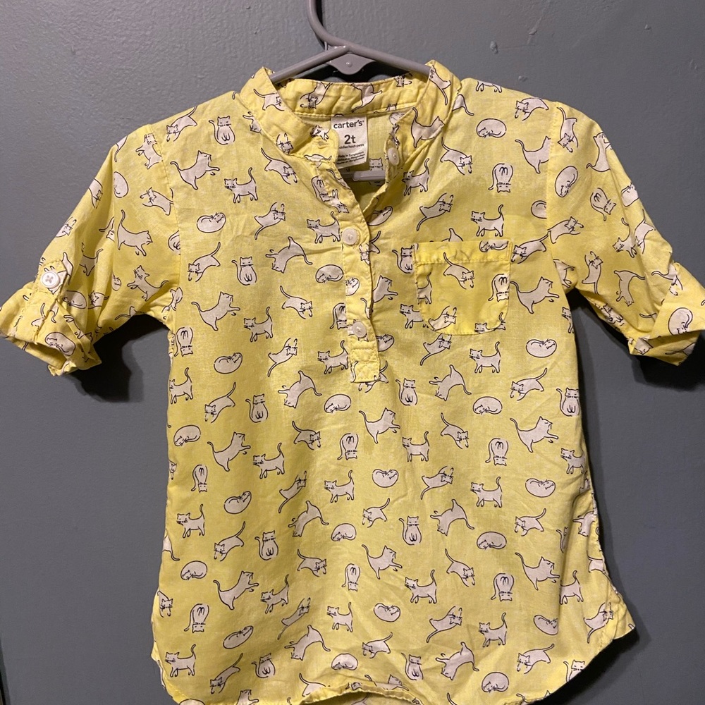 Kitten yellow button up. 🐱